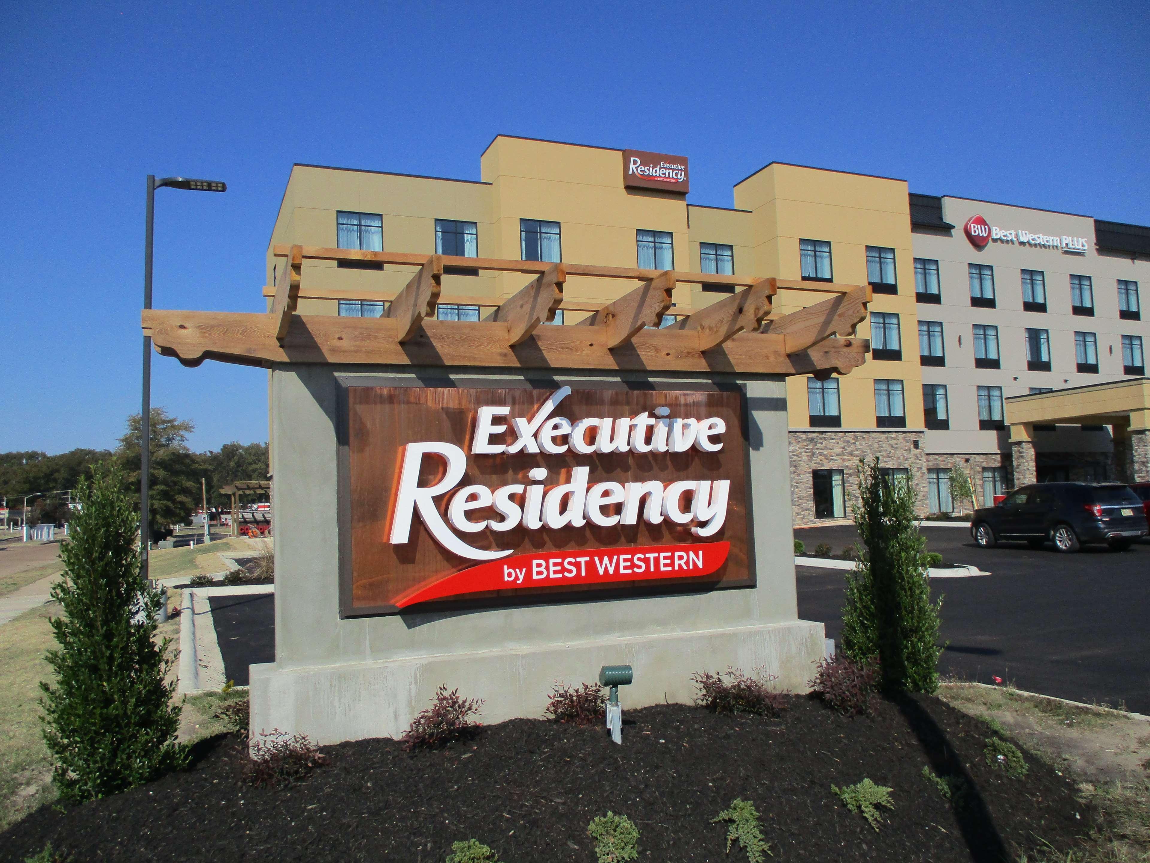 Best Western Plus Executive Residency Марион Экстерьер фото