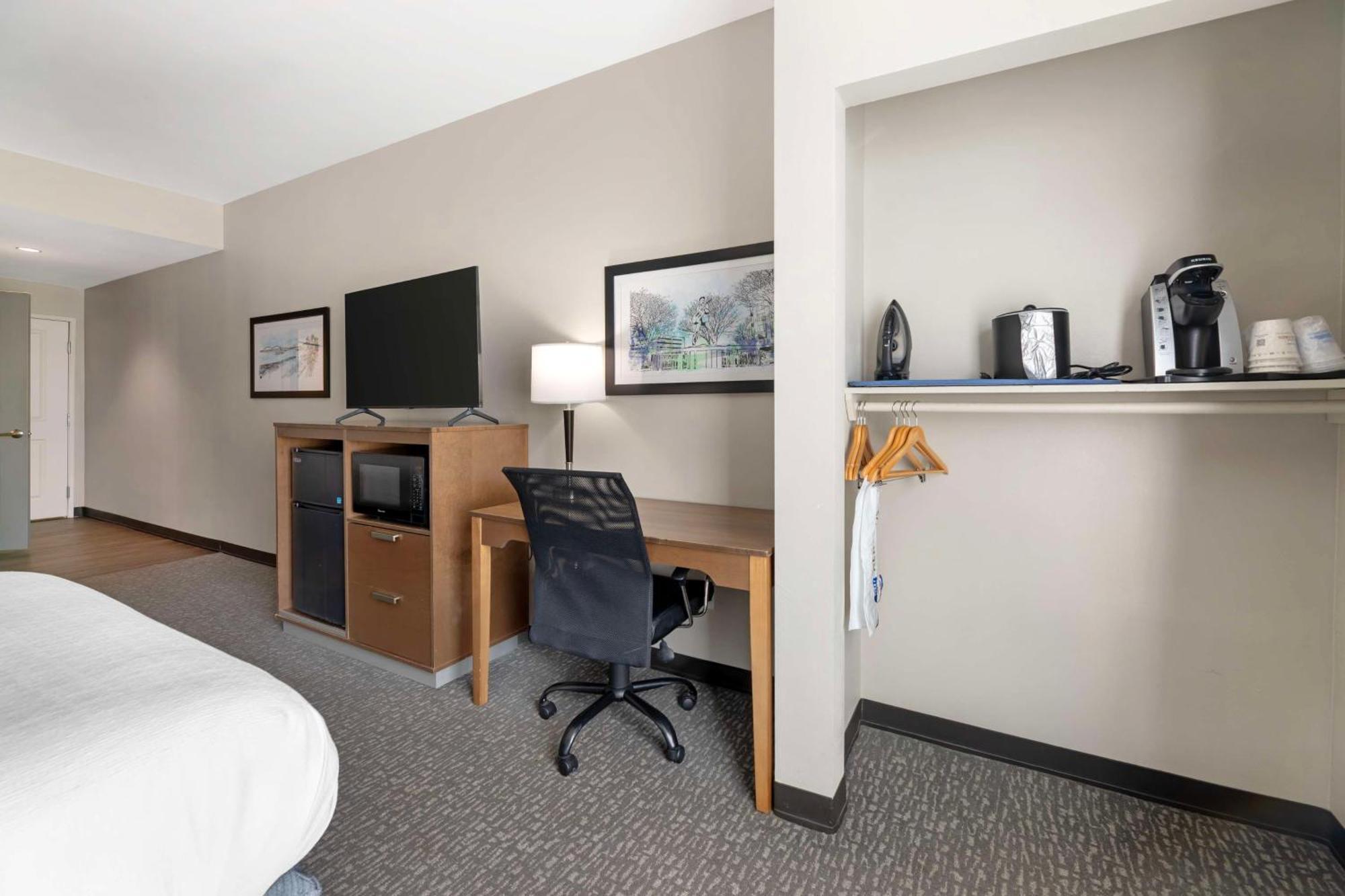 Best Western Plus Executive Residency Марион Экстерьер фото